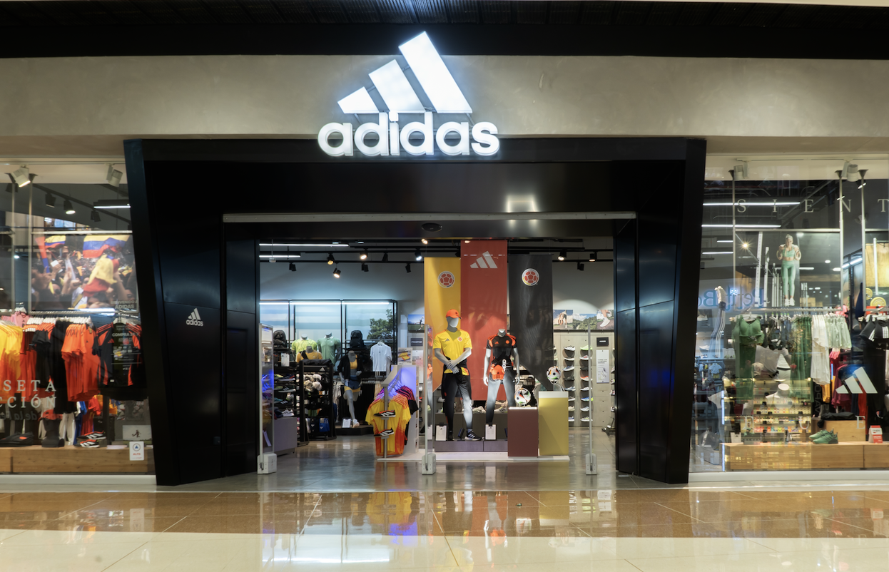 adidas tienda de ropa deportiva en barranquilla