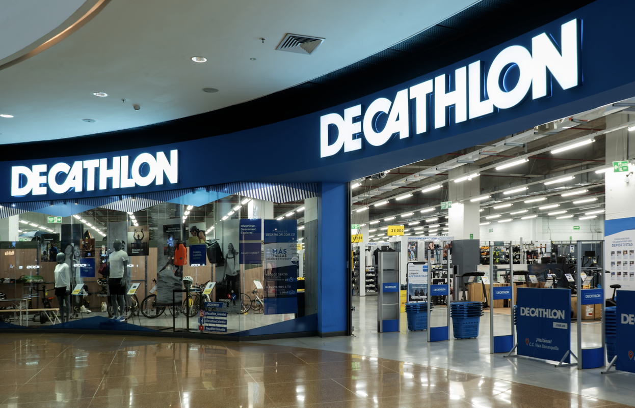 Tienda de ropa deportiva Decathlon en Viva Barranquilla