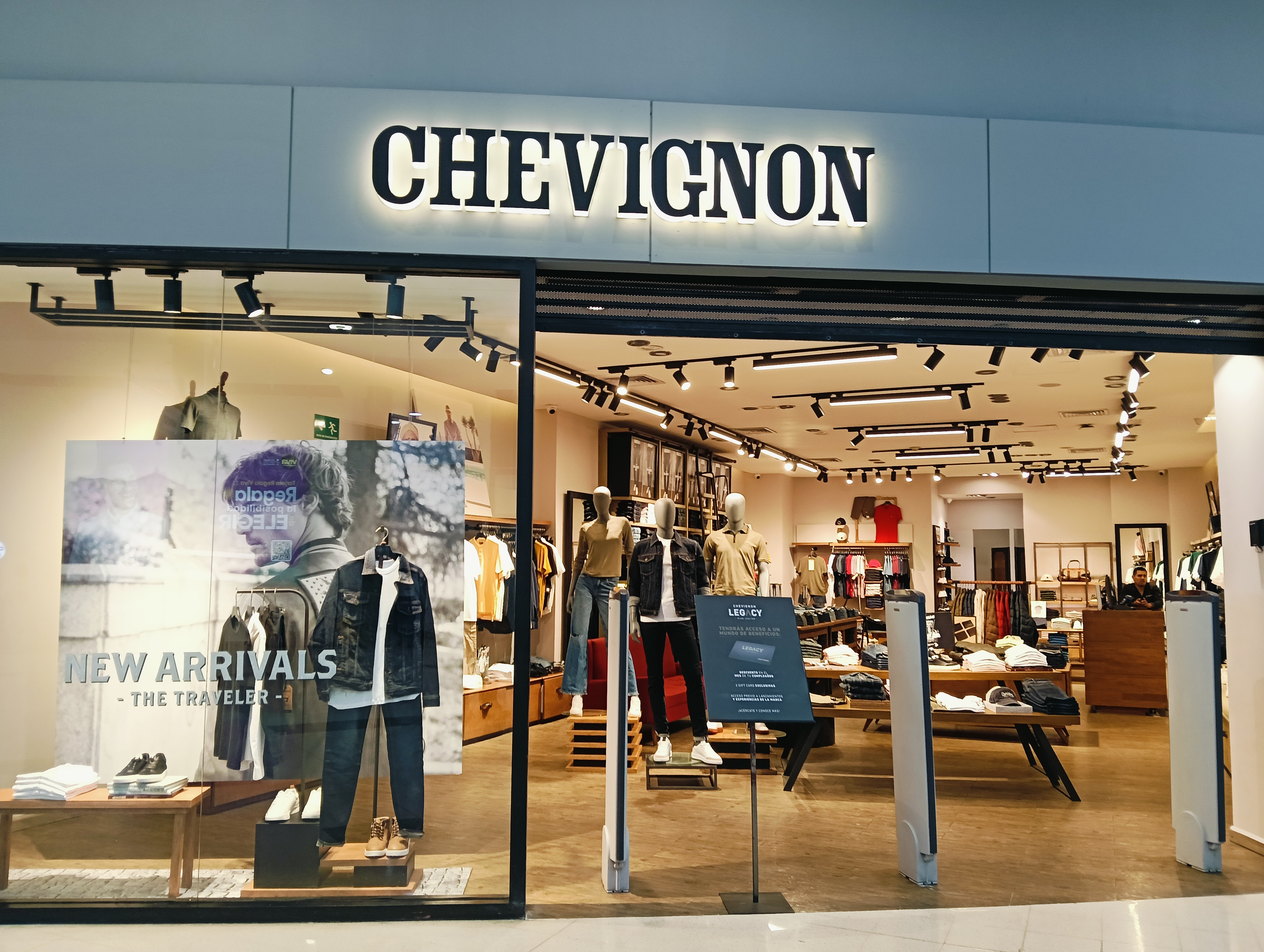 chevignon